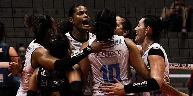 Praia Clube vence na estreia do Sul-Americano (Isabelle Apolinário / CSV)