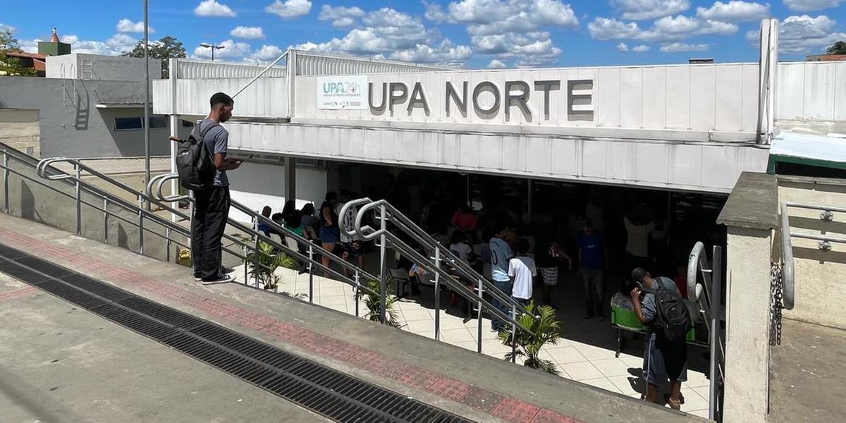 UPA Norte: hospital de campanha foi instalado no estacionamento da unidade (Valéria Marques / Hoje em Dia)