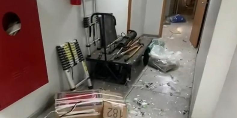 Caixa com a d roga es tava sendo transportada para um caminhão quando ocorreu a explosão (Reprodução TV Globo)