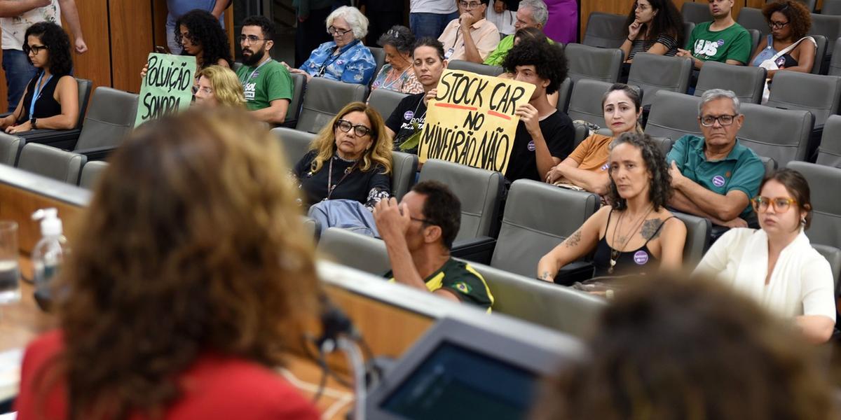 Audiência é realizada na tarde desta quinta na ALMG (Henrique Chendes/ALMG)