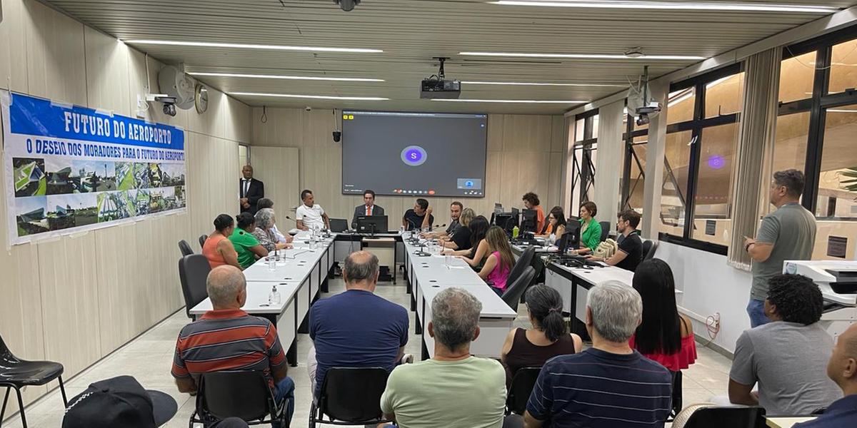 Audiência pública na Câmara de BH sobre o Aeroporto Carlos Prates, fechado desde maio do ano passado (Valéria Marques / Hoje em Dia)