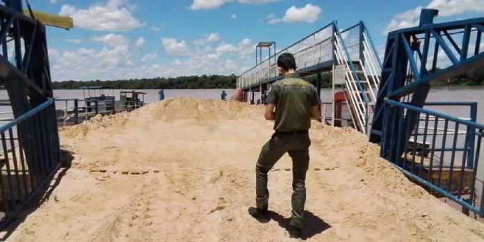 Ação visa garantir que empresas operem as atividades de extração de areia, cascalho, argila e rochas ornamentais com a devida licença ambiental (Semad/Divulgação)