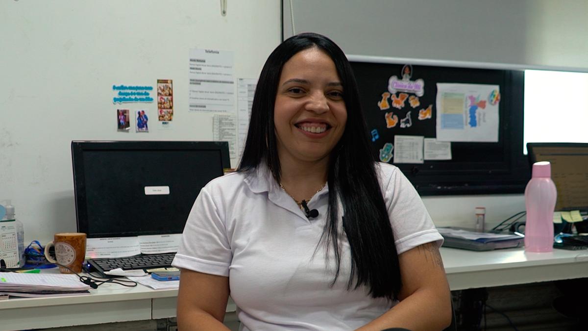 Larissa Dias, auxiliar-de-reservas (Divulgação)