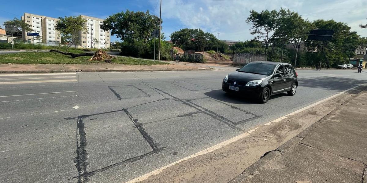 Um trecho da avenida Risoleta Neves, próximo à UPA Norte, também deixou de contar com a fiscalização eletrônica desde o fim de novembro do ano passado (Valéria Marques)