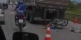 Acidente com motociclista e garupa na BR-040 (Reprodução / redes sociais)