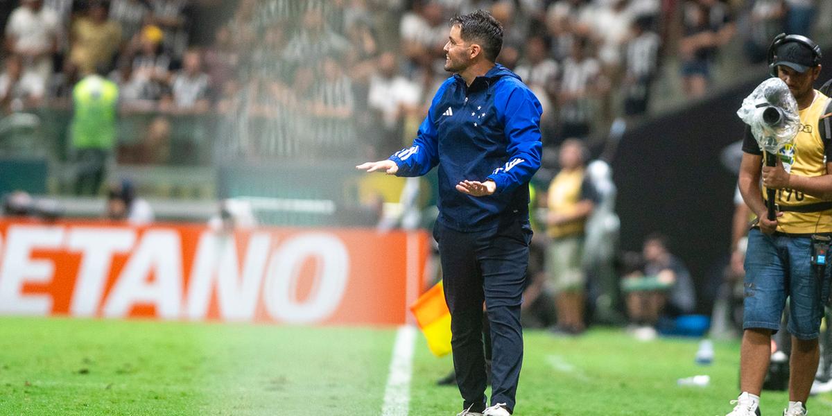 Larcamón valoriza grupo ao defender ausência de Zé Ivaldo entre os titulares (Staff Images Cruzeiro)