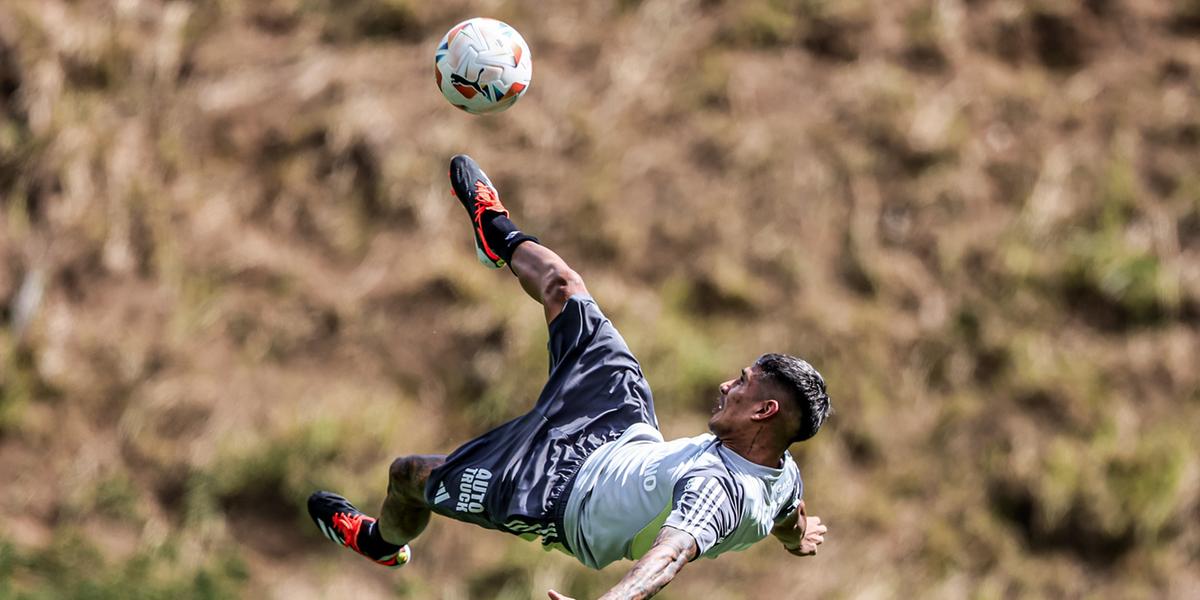 Atlético treinou com a bola oficial da Libertadores (Pedro Souza/ Atlético)