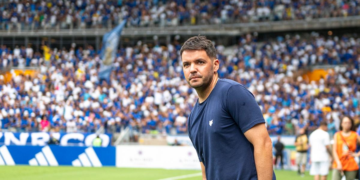 Larcamón, técnico do Cruzeiro, não terá Arthur Gomes e Juan Dinenno em Quito (Staff Images/ Cruzeiro)