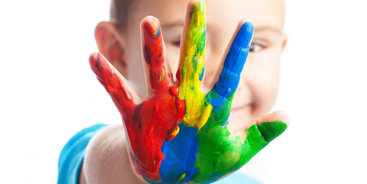 PL institui data com objetivo de discutir neurodiversidade e promover conscientização sobre autismo, além de destacar importância da inclusão e do respeito às diferenças (Asier Relampago Estúdio/Freepik)