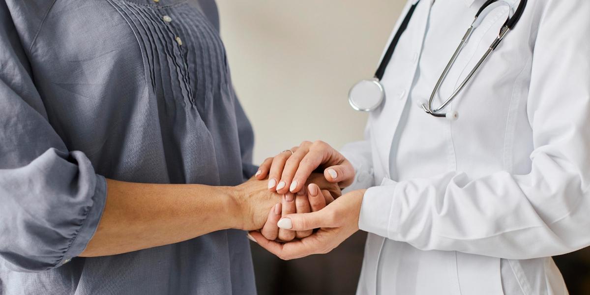 Quando o paciente é diagnosticado nos estágios precoces iniciais da enfermidade, há de 90% a 100% de chance de recuperação (freepik)