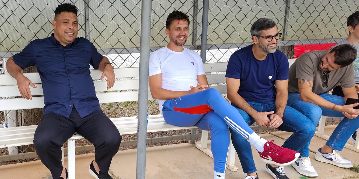 Staff do Cruzeiro inicia busca por substituto de Larcamón (Gustavo Aleixo / Cruzeiro)