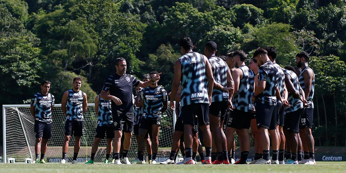 Botafogo busca recuperação após derrota na estreia do Brasileirão (Vitor Silva/Botafogo)