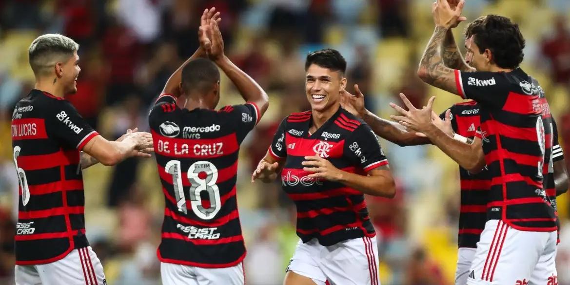 Rubro Negro vence e aumenta crise no São Paulo (Gilvan de Souza / Flamengo)