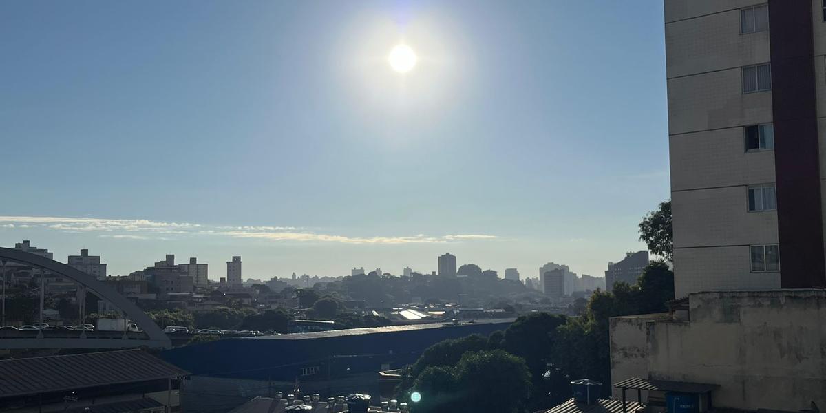 O dia será de céu claro a parcialmente nublado (Renato Fonseca)