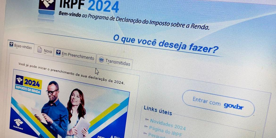 Fisco espera receber 43 milhões de documentos neste ano (Juca Varella / Agência Brasil)