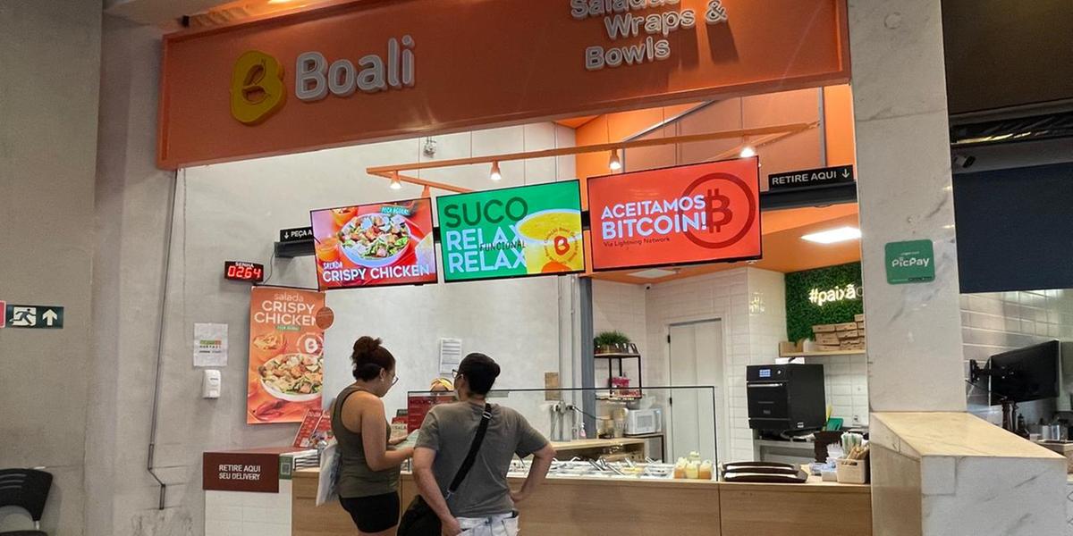 Clientes da Boali têm opção de pagar o lanche com moeda virtual (Valéria Marques / Hoje em Dia)