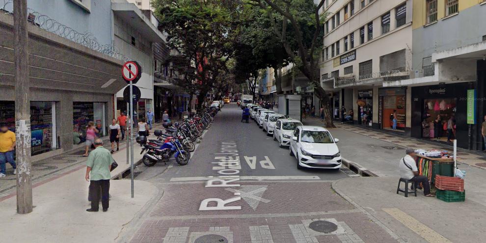 Rua Rio de Janeiro, no hipercentro da capital (Google Maps / Reprodução)