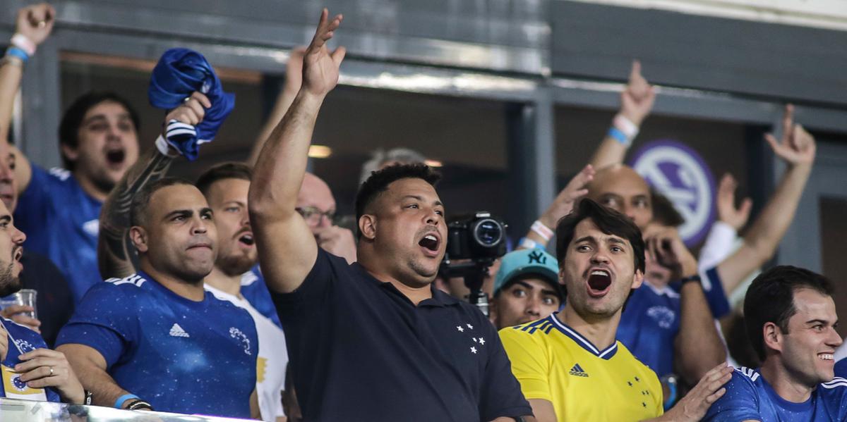 Ronaldo e torcida do Cruzeiro (Staff Images Cruzeiro)