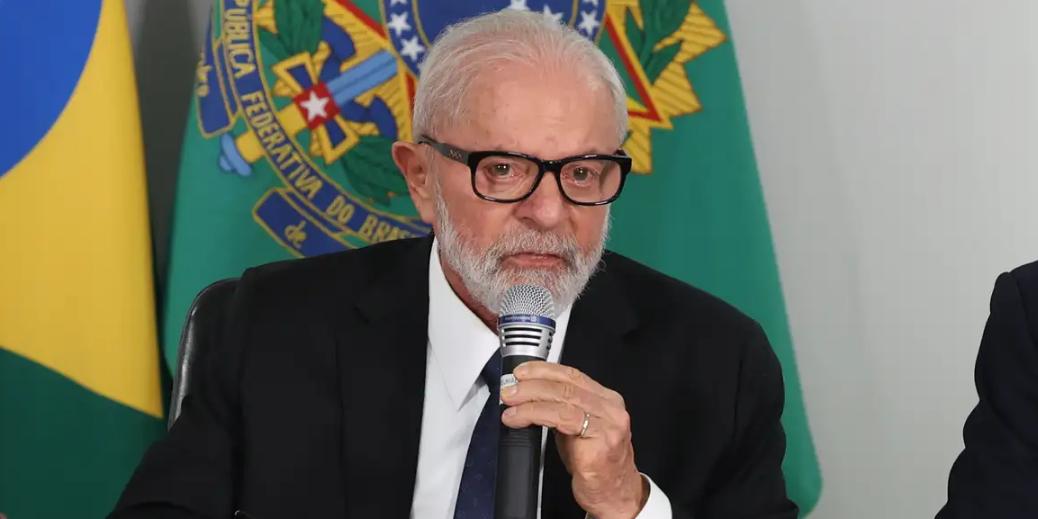 Presidente Lula condena fake news e exalta trabalho de voluntários no RS