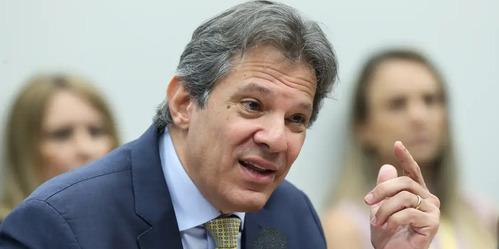Entidades municipalistas defendem alíquota de 14% para todas as prefeituras, mas Ministério da Fazenda não abre mão de medida de arrecadação compensatória (Lula Marques/Agência Brasil)