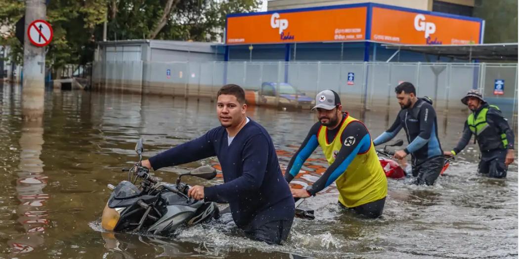 Apesar do recuo, o nível do Guaíba segue 1,38 metro acima da cota de transbordamento (Rafa Neddemeyer / Agência Brasil)