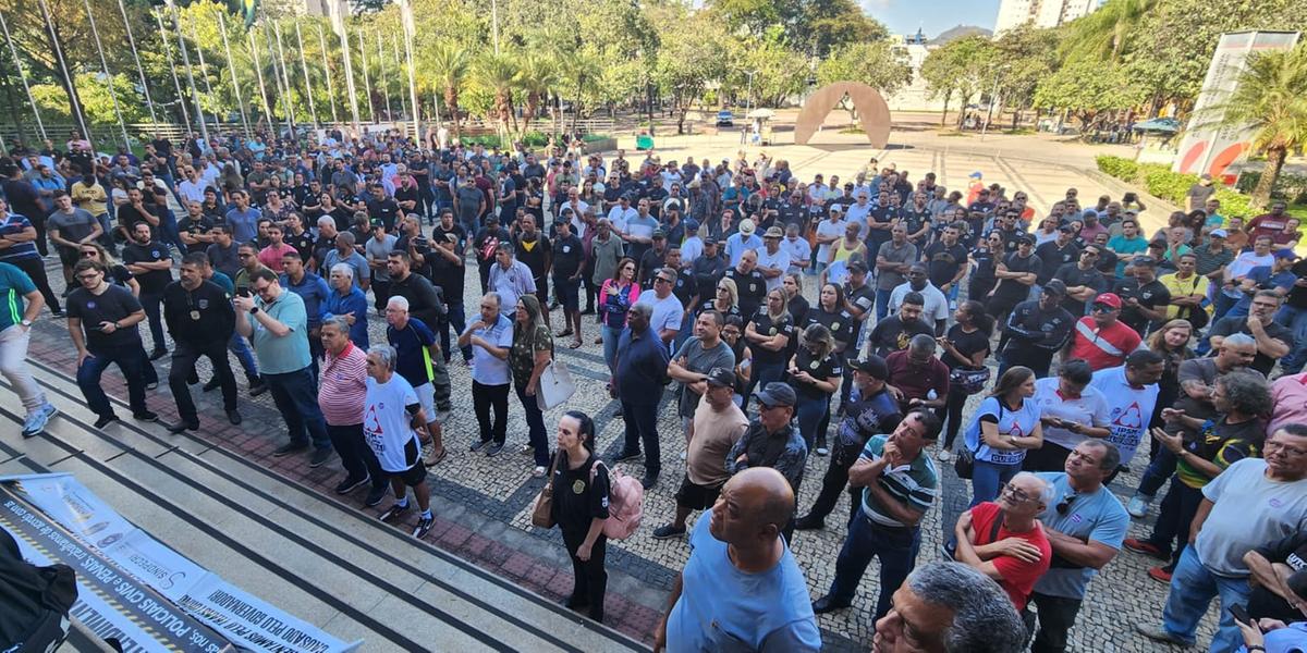 "Não se trata de uma paralisação, é um ato democrático de direito ordeiro e organizado da segurança pública", disse o presidente do sindicato da polícia penal de Minas (Maurício Vieira / Hoje em Dia)