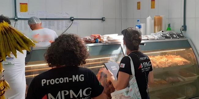 Durante a operação foram apreendidos 2.721,1 kg de carnes impróprias para o consumo (Procon MG/Divulgação)