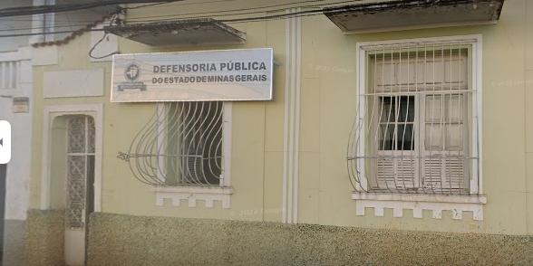 Defensoria Pública em Três Corações: investigado foi preso em flagrante, e a criança, levada para o Conselho Tutelar, que irá definir a guarda (Reprodução / Google Street View)