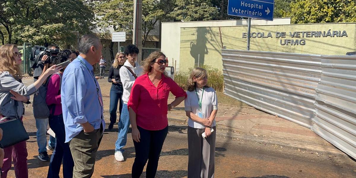 Deputadas durante visita técnica na UFMG, para avaliar possíveis impactos da Stock Car (Fernando Michel / Hoje em Dia)
