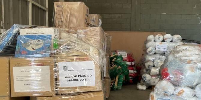 Entre os itens estão absorventes, fraldas, brinquedos, vassouras e produtos hospitalares; policiais penais já reforçam quadro das unidades prisionais locais há 20 dias (Victor Laia / Sejusp)