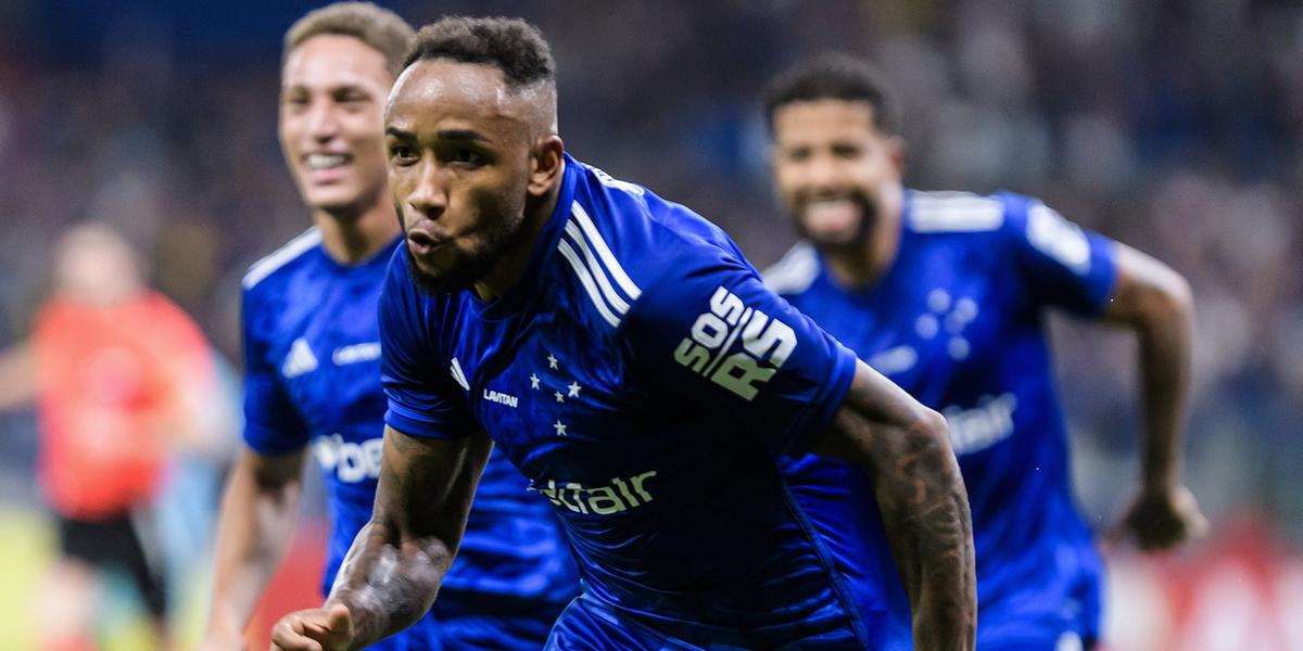Rafa Silva garante vitória do Cruzeiro no Mineirão (Gustavo Aleixo / Cruzeiro)