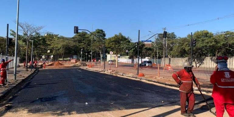 Trecho que está sendo trabalhado fica no sentido Mineirão/Avenida Alfredo Camarate (Divulgação / PBH)
