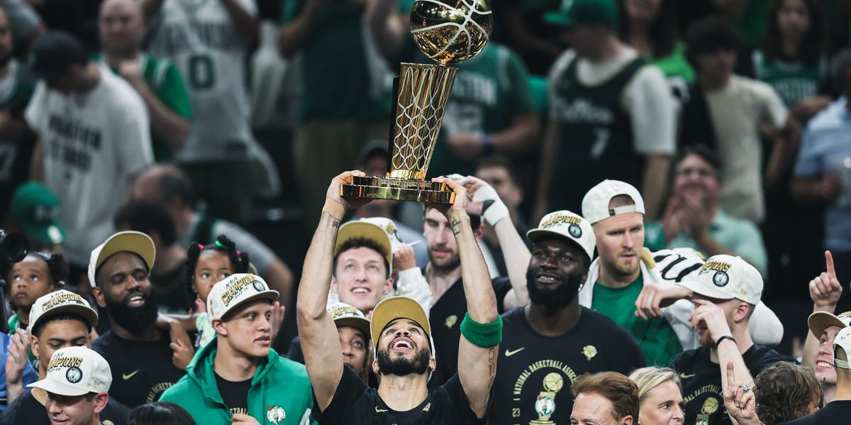 Celtics vence Dallas de fatura a NBA 2023/2024 (Reprodução / Twitter Boston Celtics)