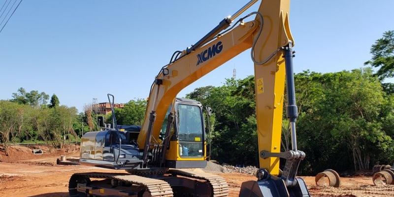 BH oferece vaga para operador de escavadeira com salário de R$ 3,2 mil (Divulgação/XCMG)