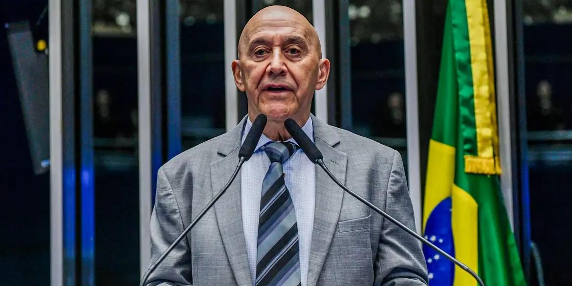 Senador Confúcio Moura reuniu-se com ministro Fernando Haddad (Jefferson Rudy / Agência Senado)
