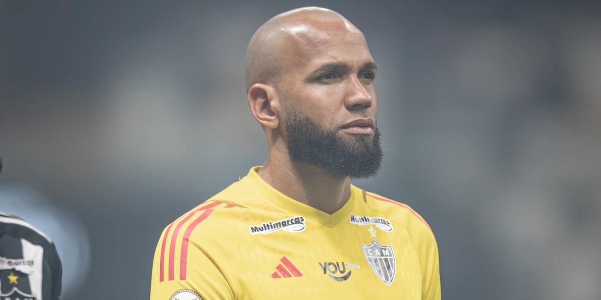 Inflamação no dedo mínimo da mão direita tira Everson de combate no Atlético (Pedro Souza / Atlético)