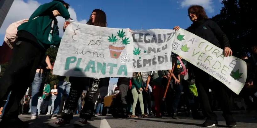 STF decidiu descriminalizar o porte de maconha para uso pessoal, em um julgamento concluído após 9 anos de sucessivas suspensões (Paulo Pinto / Agência Brasil)