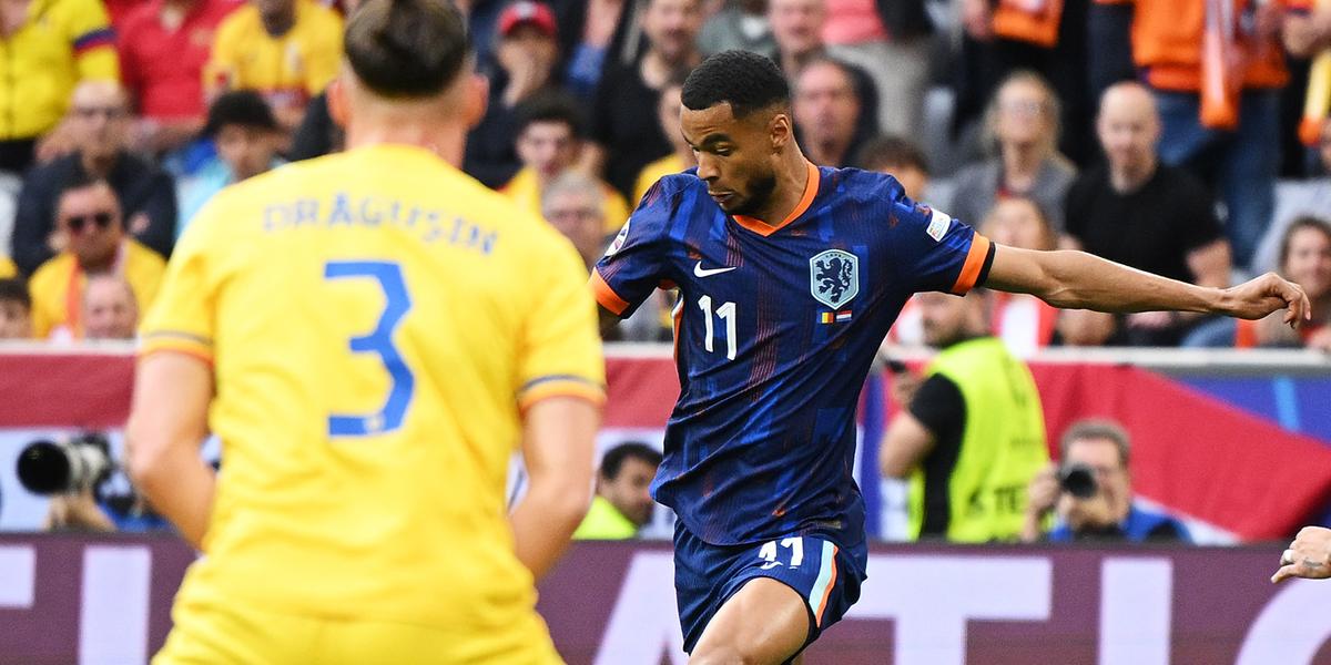 Gakpo foi um dos destaques da Holanda na vitória por 3 a 0 contra a Romênia (Reprodução/ UEFA)