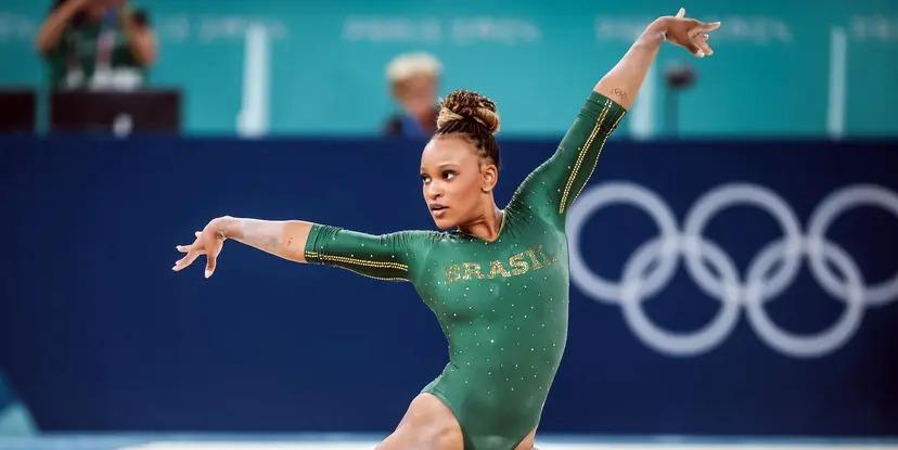 Rebeca aproveitou o treino para testar salto inédito (Gaspar Nóbrega / COB)