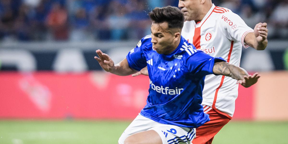 Kaio Jorge é cobrado por torcida do Cruzeiro (Gustavo Aleixo / Cruzeiro)