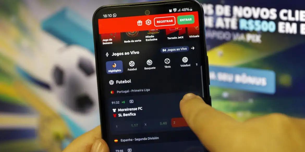 Proposta também altera, para até 31 de dezembro de 2020, o marco temporal para a concessão de bônus no pagamento de clubes esportivos e recreativos com débitos inscritos em Dívida Ativa de IPTU (Bruno Peres/Agência Brasil)