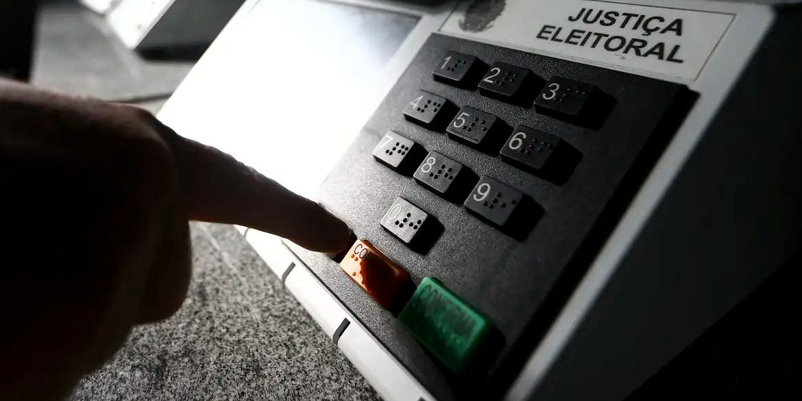 O primeiro turno da eleição municipal, que terá votação para os cargos de prefeito e vice-prefeito, além de vereadores, está marcado para o próximo dia 6 de outubro (MARCELO CAMARGO/AGÊNCIA BRASIL)