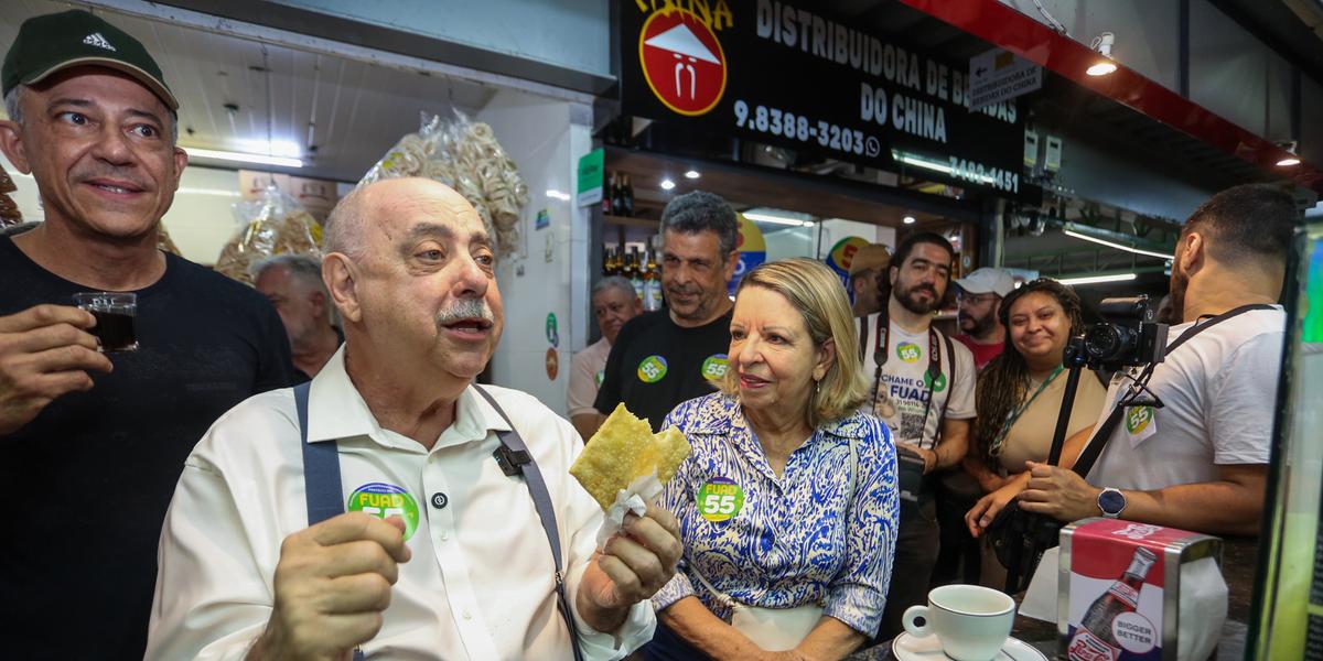 A esposa de Fuad, Mônica, presente em vários compromissos do prefeito  (Júnia Garrido / Campanha Fuad Noman)