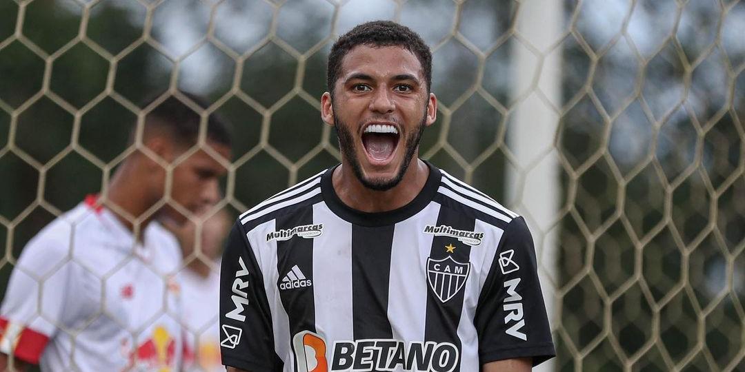 Caio Maia celebra convocação para o jogo contra o Fortaleza (Reprodução / Instagram Caio Maia)