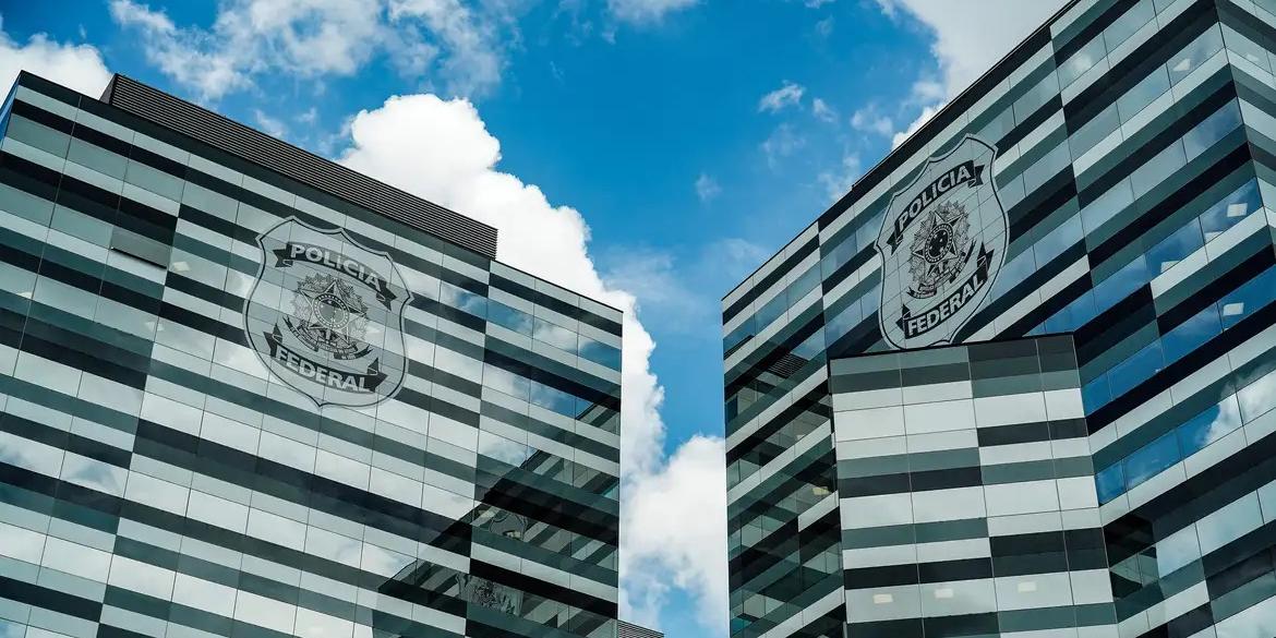 De acordo com relatório da investigação, o grupo criminoso atuou para desacreditar o processo eleitoral, planejar a execução do golpe de Estado e abolir o Estado Democrático de Direito no país (RAFA NEDDERMEYER/AGÊNCIA BRASIL)