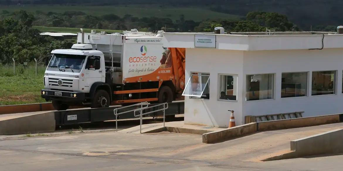 IBGE mostra que nacionalmente 3.364 (60,5%) municípios, com algum serviço em manejo de resíduos sólidos, tinham coleta seletiva (VALTER CAMPANATO/AGÊNCIA BRASIL)