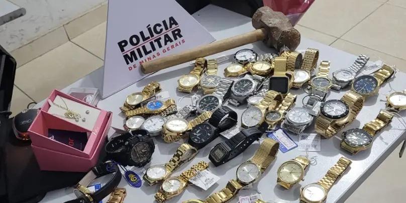 Investigações seguem para identificar e localizar os demais envolvidos no furto (Polícia Militar de Minas Gerais)
