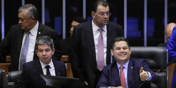 Aprovação do Orçamento encerra um impasse que durou cerca de três meses (Lula Marques / Agência Brasil)