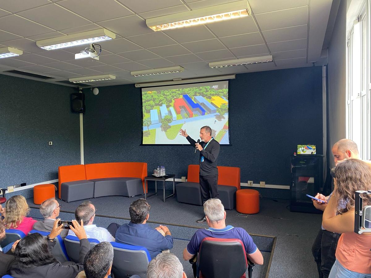 Presidente do BH-Tec, Marco Crocco, apresentando o projeto "Living Labs" (Bernardo Haddad/ Hoje em Dia)
