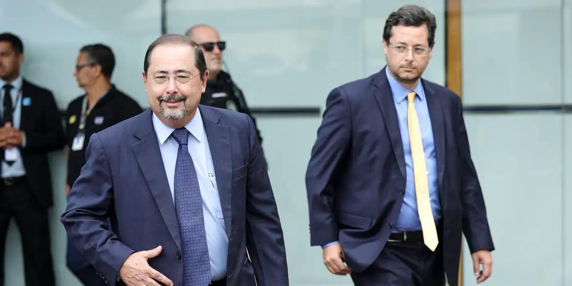Advogado Celso Vilardi, que defende Bolsonaro (FABIO RODRIGUES-POZZEBOM/AGÊNCIA BRASIL)